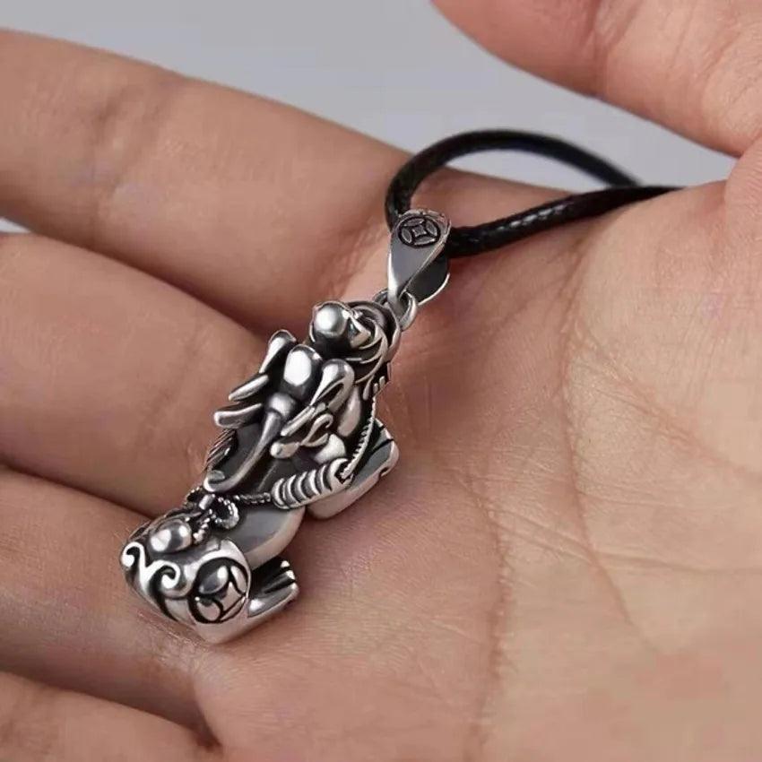 Vintage Pixiu Lucky Pendant Necklace Chinese Fengshui Pixiu Bring Wealth Lucky Animal Charm Necklaces for Men Women Gift Jewelry