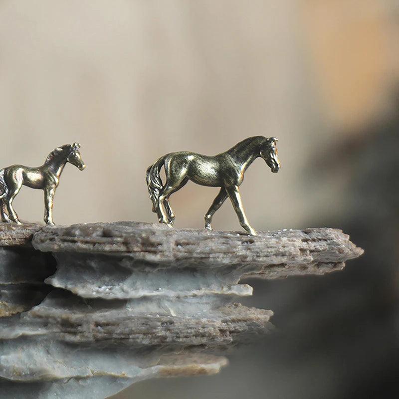 1pc Miniature Antique Brass Long Tail Horse Figurines Feng Shui Ornament Copper Zodiac Animal Mini Desktop Crafts Home Decor