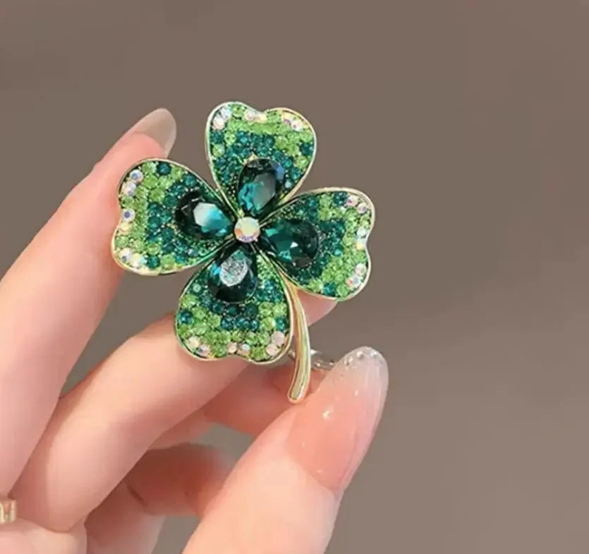 Feng Shui Crystal Brooch – Floral Pin for Good Luck, Prosperity & Style SD1002