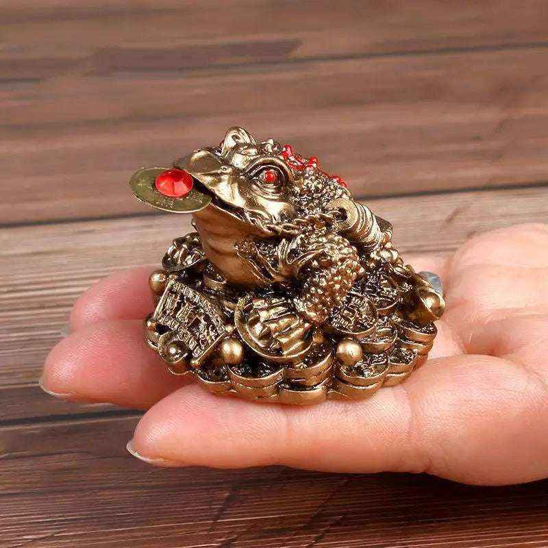 Golden Fortune Coin Money Toad Feng Shui Wealth Decoration Lucky Chinese Office Home Gift Bronze