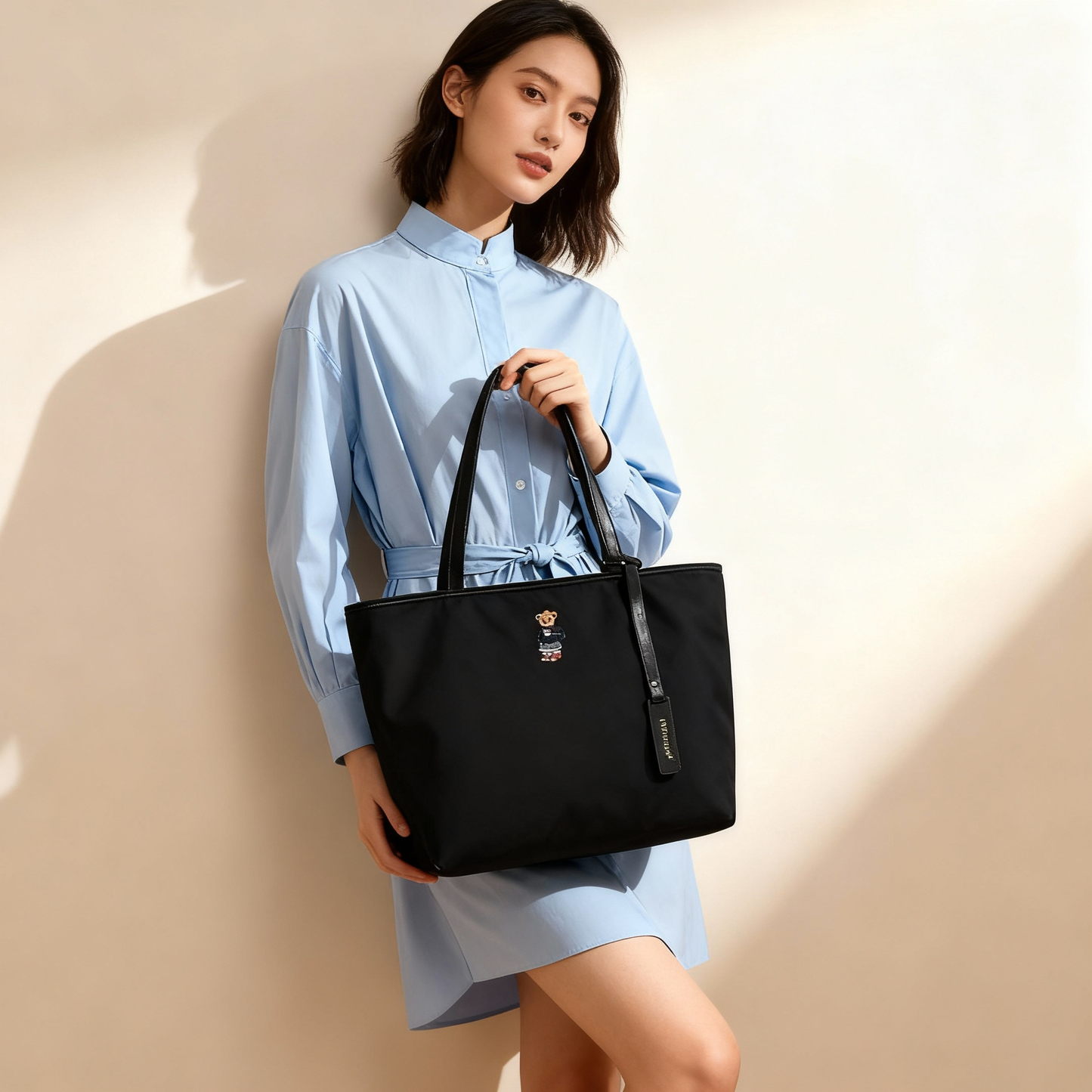 Tote bag, ladies' 2025 new handbag, embroidered small bear nylon bag, large capacity class commuting shoulder bag
