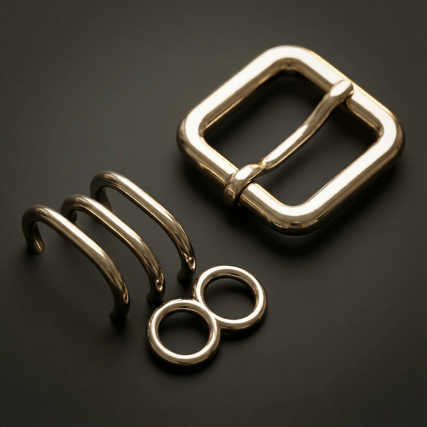 2025 Tote bag with retro texture, casual versatile belt buckle, shoulder bag, niche design, European and American commuting bag