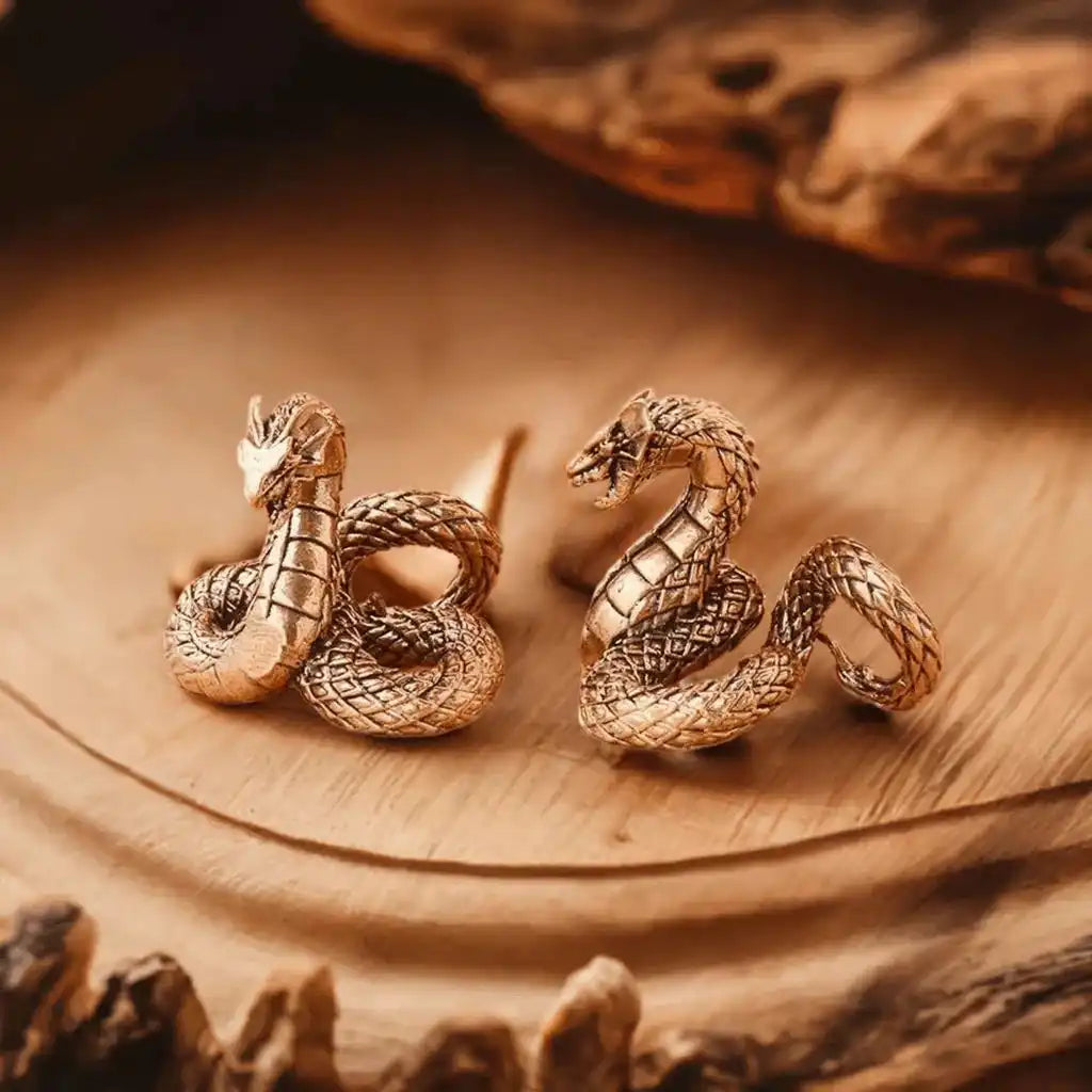 Brass Flying Dragon Fengshui Statue Ancient European Decor Copper Animal Figurine