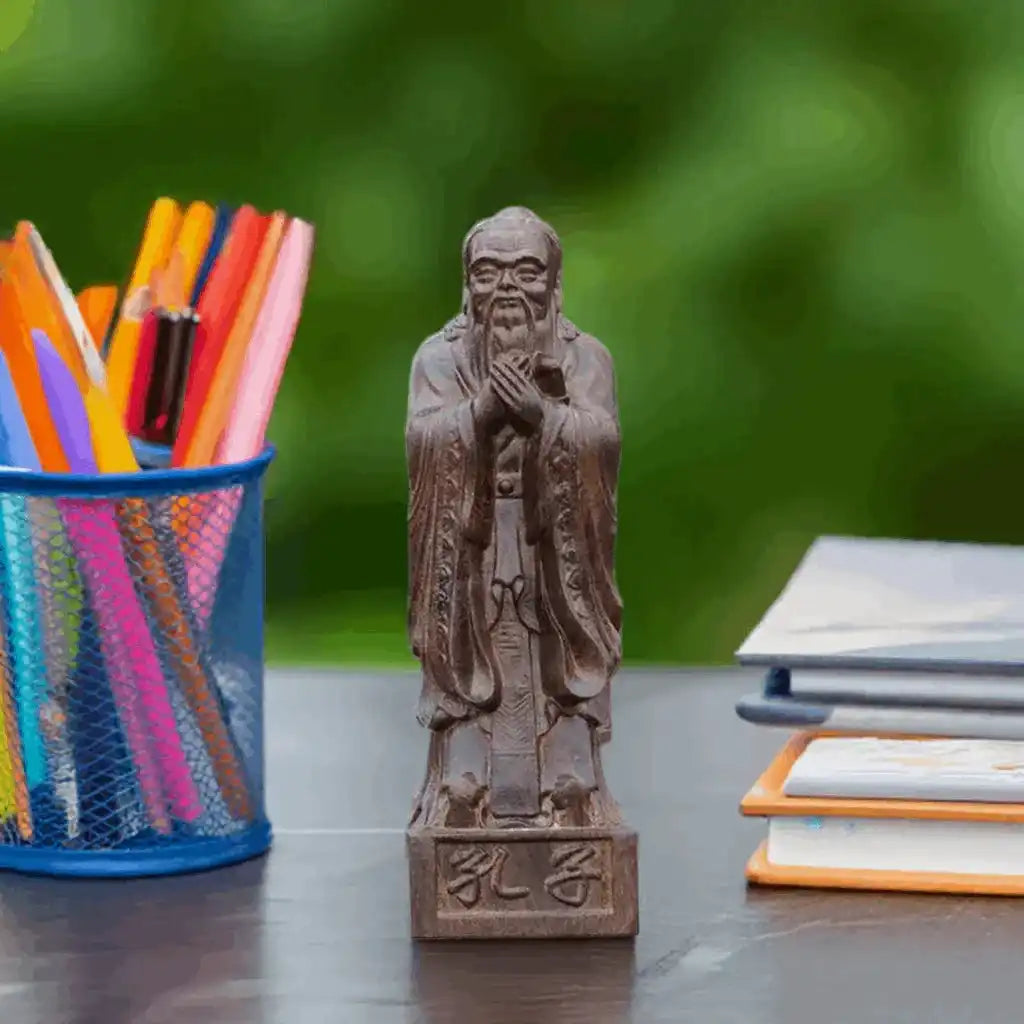Agarwood Confucius Statue – Hand-Carved Feng Shui Wood Decor for Home, Office, or Teacher’s Day Gift – Enhances Learning and Inspires Wisdom