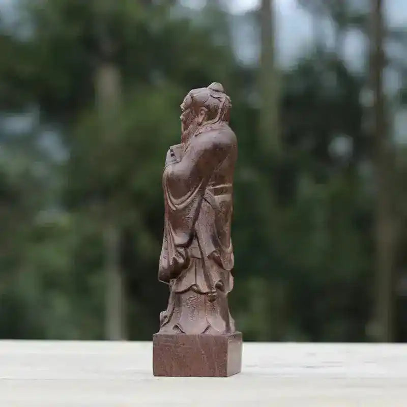 Agarwood Confucius Statue – Hand-Carved Feng Shui Wood Decor for Home, Office, or Teacher’s Day Gift – Enhances Learning and Inspires Wisdom