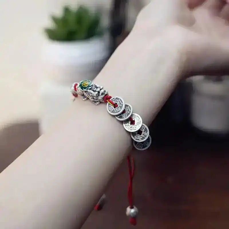 Feng Shui Pixiu Red Rope Bracelet Handmade Lucky Wealth Protection Jewelry for Men and Women