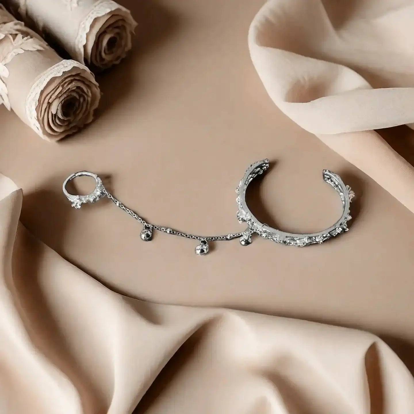 TGCF Hua Cheng & Xie Lian Cosplay Bracelet – Bell Ring Bangle & Adjustable Finger Ring Gift